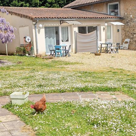 Bel Appartement T2 Climatise Avec Piscine Poitiers-Futuroscope-Creps De Poitiers Vouneuil-sous-Biard エクステリア 写真