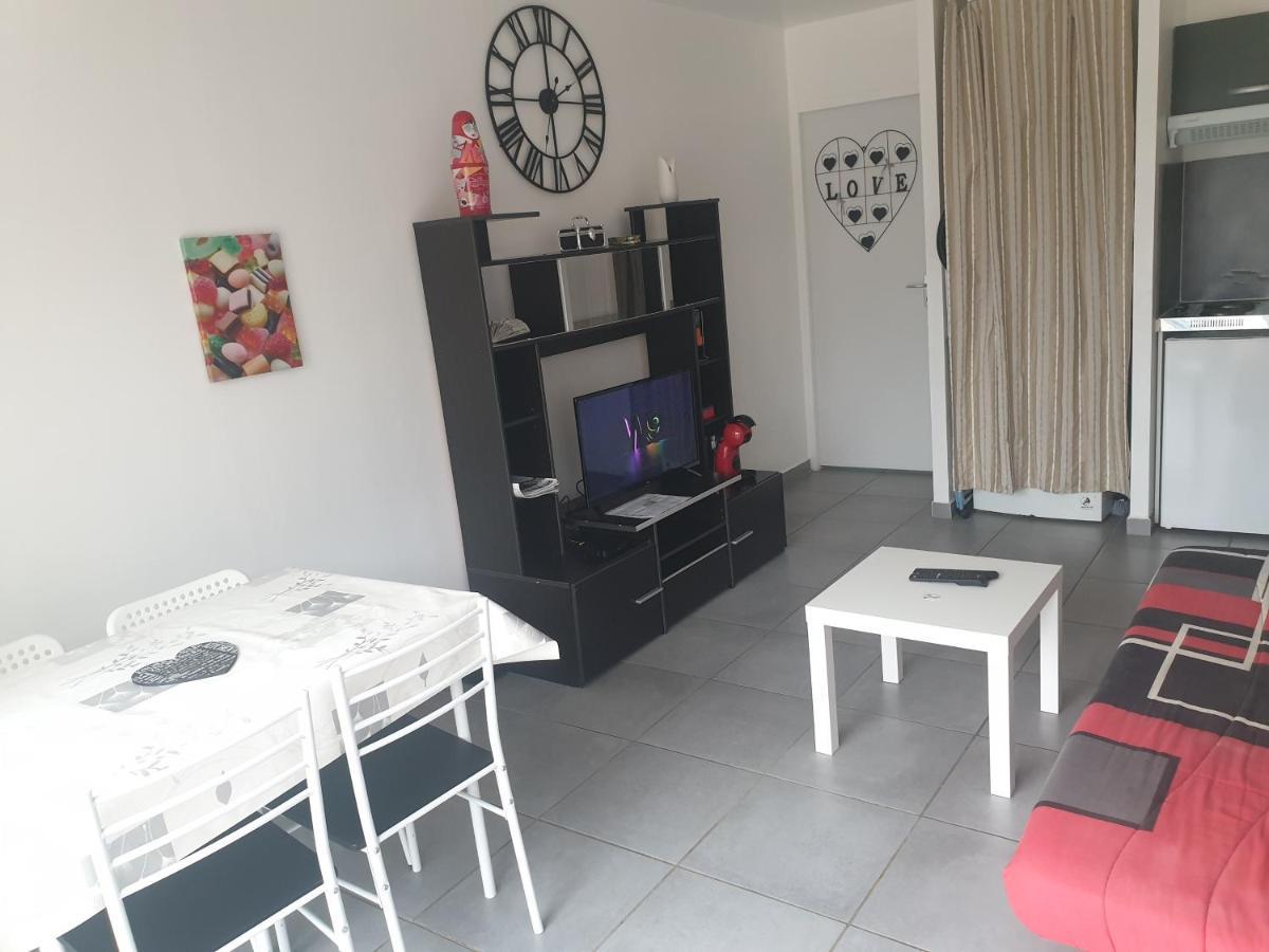 Bel Appartement T2 Climatise Avec Piscine Poitiers-Futuroscope-Creps De Poitiers Vouneuil-sous-Biard エクステリア 写真